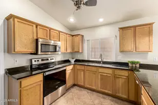 20418 N 30th Way, Phoenix, AZ 85050 - Photo 3