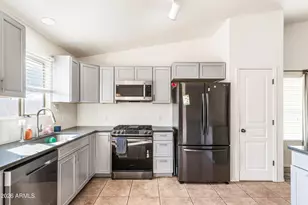 1594 Mission Viejo Dr, Sierra Vista, AZ 85635 - Photo 11