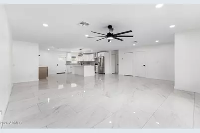 13802 N 33rd Avenue, Phoenix, AZ 85053 - Photo 3