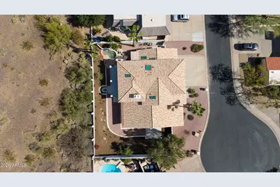 2212 E Cinnabar Avenue, Phoenix, AZ 85028 - Photo 31