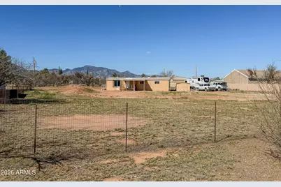 5254 S Santa Claus Avenue, Sierra Vista, AZ 85650 - Photo 3