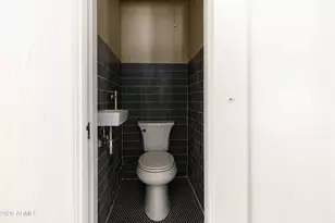 302 W Cypress St, Phoenix, AZ 85003 - Photo 25