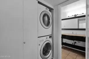 1808 E Center Ln, Tempe, AZ 85281 - Photo 13