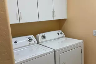 1940 W Faria Ln, Phoenix, AZ 85023 - Photo 17