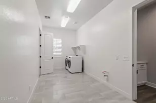 1111 E Holland Park Dr, Gilbert, AZ 85297 - Photo 29