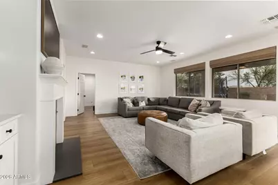 417 E Frances Lane, Gilbert, AZ 85295 - Photo 9