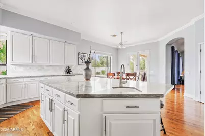 4647 E Garnet Circle, Mesa, AZ 85206 - Photo 9