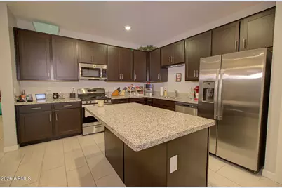 642 E Emerald Drive, Casa Grande, AZ 85122 - Photo 9