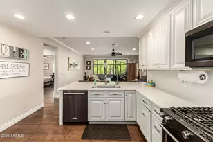 3746 E Fairmount Ave, Phoenix, AZ 85018 - Photo 9