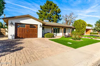 3746 E Fairmount Avenue, Phoenix, AZ 85018 - Photo 1