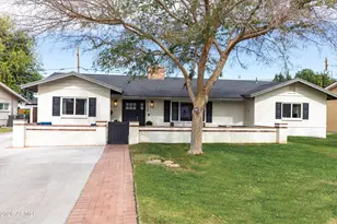 4330 E Mitchell Dr, Phoenix, AZ 85018 - Photo 1