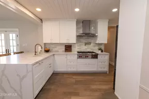 4330 E Mitchell Dr, Phoenix, AZ 85018 - Photo 15