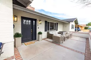 4330 E Mitchell Dr, Phoenix, AZ 85018 - Photo 3