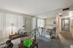 3016 N 35th Dr, Phoenix, AZ 85019 - Photo 5