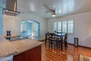 1317 E Lawrence Ln, Phoenix, AZ 85020 - Photo 11