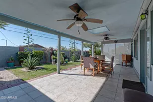 1317 E Lawrence Ln, Phoenix, AZ 85020 - Photo 21