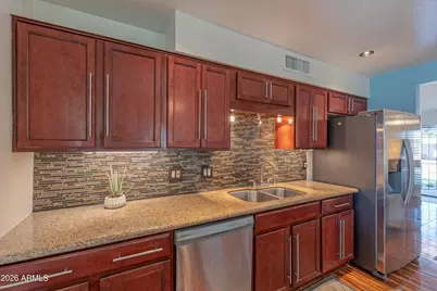 1317 E Lawrence Lane, Phoenix, AZ 85020 - Photo 9