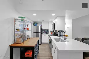 3416 N 44th St, Phoenix, AZ 85018 - Photo 11