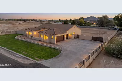 4368 N 191st Lane, Litchfield Park, AZ 85340 - Photo 5