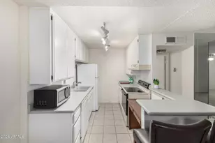 5525 E Thomas Rd, Phoenix, AZ 85018 - Photo 9