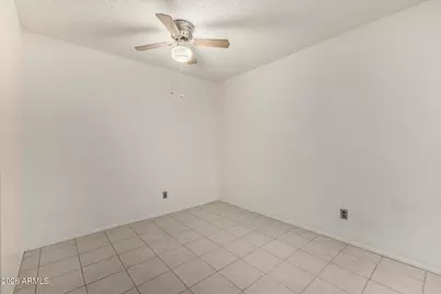 5525 E Thomas Road #M16, Phoenix, AZ 85018 - Photo 17