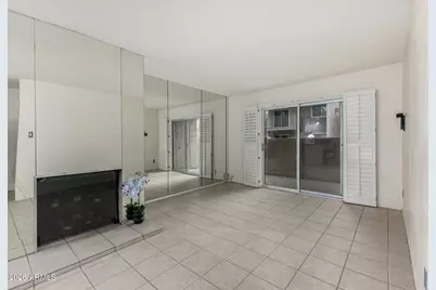 5525 E Thomas Road #M16, Phoenix, AZ 85018 - Photo 5