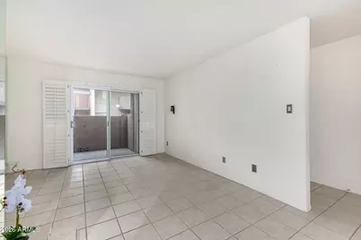 5525 E Thomas Road #M16, Phoenix, AZ 85018 - Photo 7