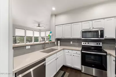 20100 N 78th Place #2050, Scottsdale, AZ 85255 - Photo 3