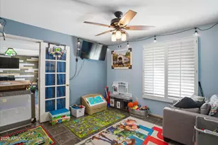 2222 W Maple Dr, Phoenix, AZ 85027 - Photo 17