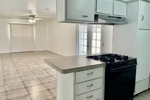 949 W Parkway Blvd, Tempe, AZ 85281 - Photo 5