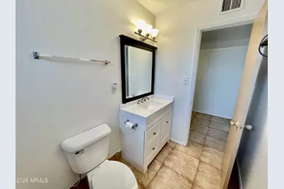 949 W Parkway Boulevard, Tempe, AZ 85281 - Photo 11