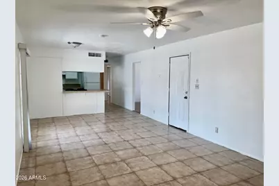 949 W Parkway Boulevard, Tempe, AZ 85281 - Photo 7