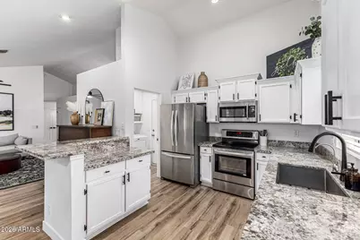 1342 N 61st Place, Mesa, AZ 85205 - Photo 9