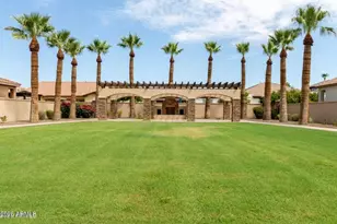 2931 E Madison Vistas Dr, Phoenix, AZ 85016 - Photo 37