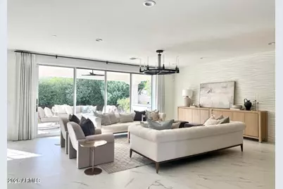 2931 E Madison Vistas Drive, Phoenix, AZ 85016 - Photo 11