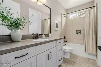 2931 E Madison Vistas Drive, Phoenix, AZ 85016 - Photo 31