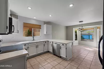 1683 W Maplewood Street, Chandler, AZ 85286 - Photo 9