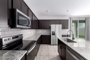 17486 W Via De Luna Dr, Surprise, AZ 85387 - Photo 13