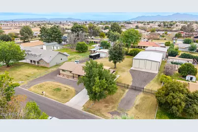 10401 W Avalon Drive, Avondale, AZ 85392 - Photo 1