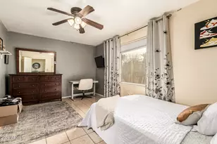 2 E Muriel Dr, Phoenix, AZ 85022 - Photo 23