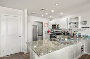 40 Cottonwood Ln, Wickenburg, AZ 85390 - Photo 5