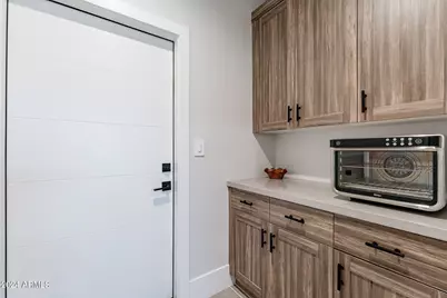 142 E Hearne Way, Gilbert, AZ 85234 - Photo 15