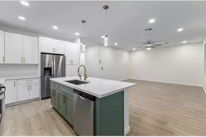 10525 W Buena Vista Drive, Arizona City, AZ 85123 - Photo 19