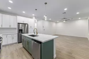 10525 W Buena Vista Dr, Arizona City, AZ 85123 - Photo 19