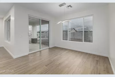 10525 W Buena Vista Drive, Arizona City, AZ 85123 - Photo 11