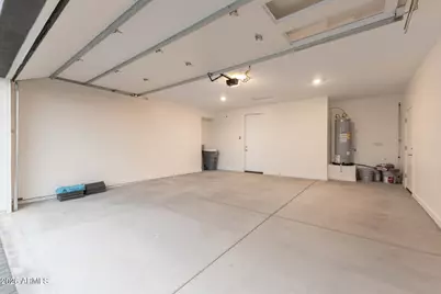 10525 W Buena Vista Drive, Arizona City, AZ 85123 - Photo 43