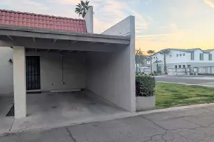 3039 N 38th St, Phoenix, AZ 85018 - Photo 1