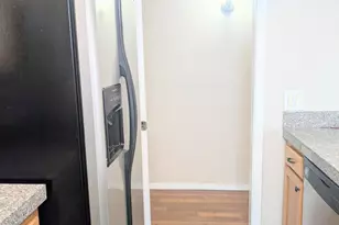 3039 N 38th St, Phoenix, AZ 85018 - Photo 7