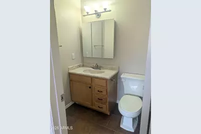 3039 N 38th Street #1, Phoenix, AZ 85018 - Photo 13