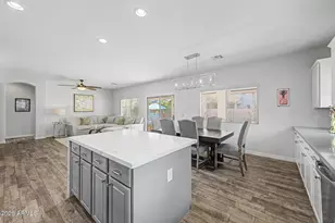 2733 E Rakestraw Ln, Gilbert, AZ 85298 - Photo 19